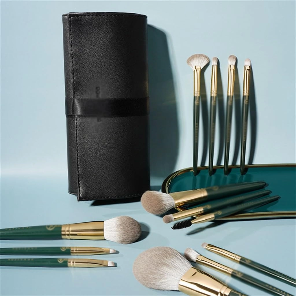 13pcs Long Pole Wooden Handle Makeup Brush Set Loose Powder Blush Highlighter Lip & Eyebrow Set
