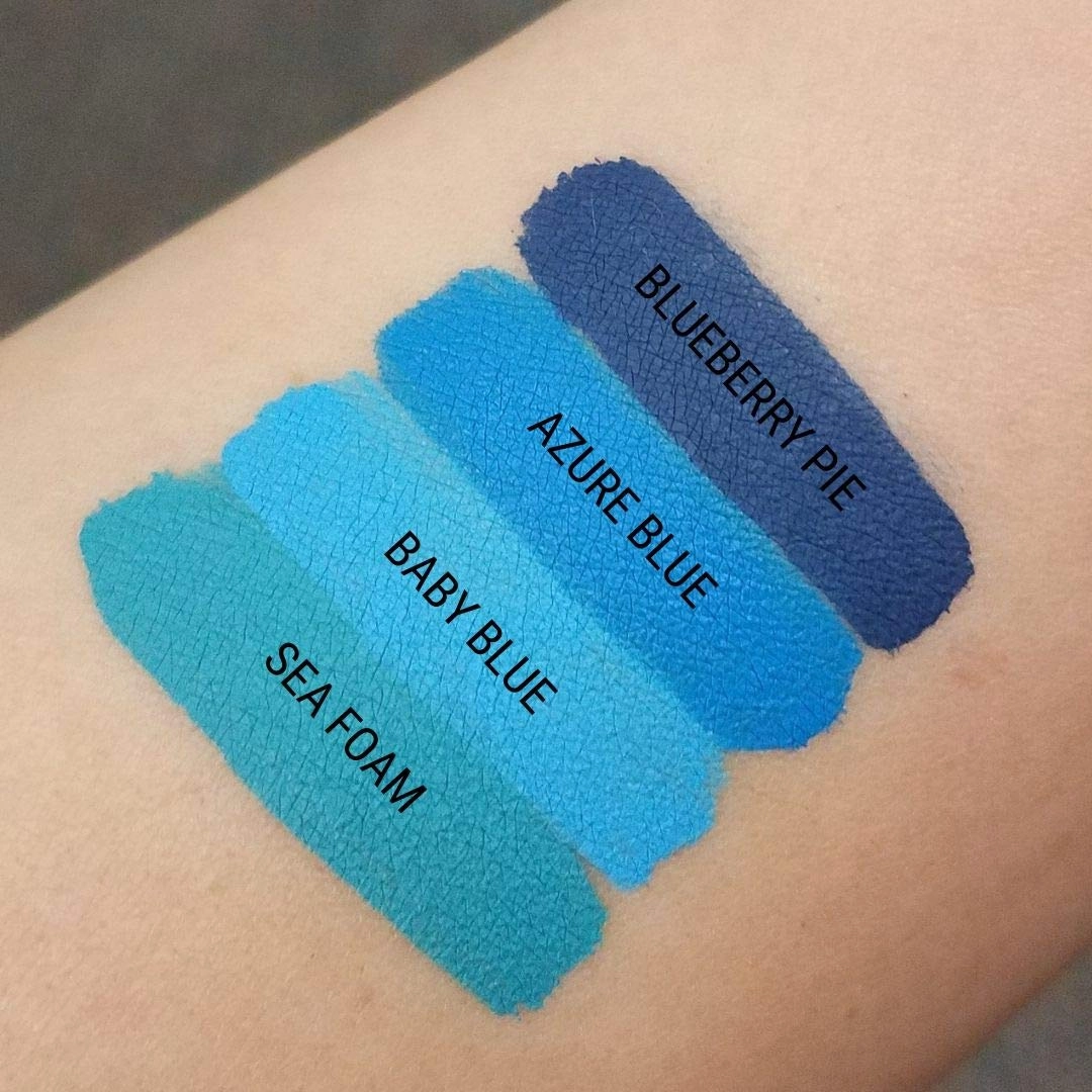 Aromi Dark Blue Matte Liquid Lipstick | Navy Lip Color, Long-Lasting, Vegan & Cruelty-free, Waterproof, (Blueberry Pie)