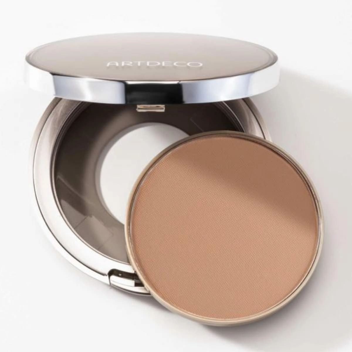 ARTDECO Hydra Mineral Compact Foundation - medium beige N°65 - Hydrating loose powder compact for a soft matte finish - good coverage without mask-like effect - refillable - makeup - 0.35 Oz