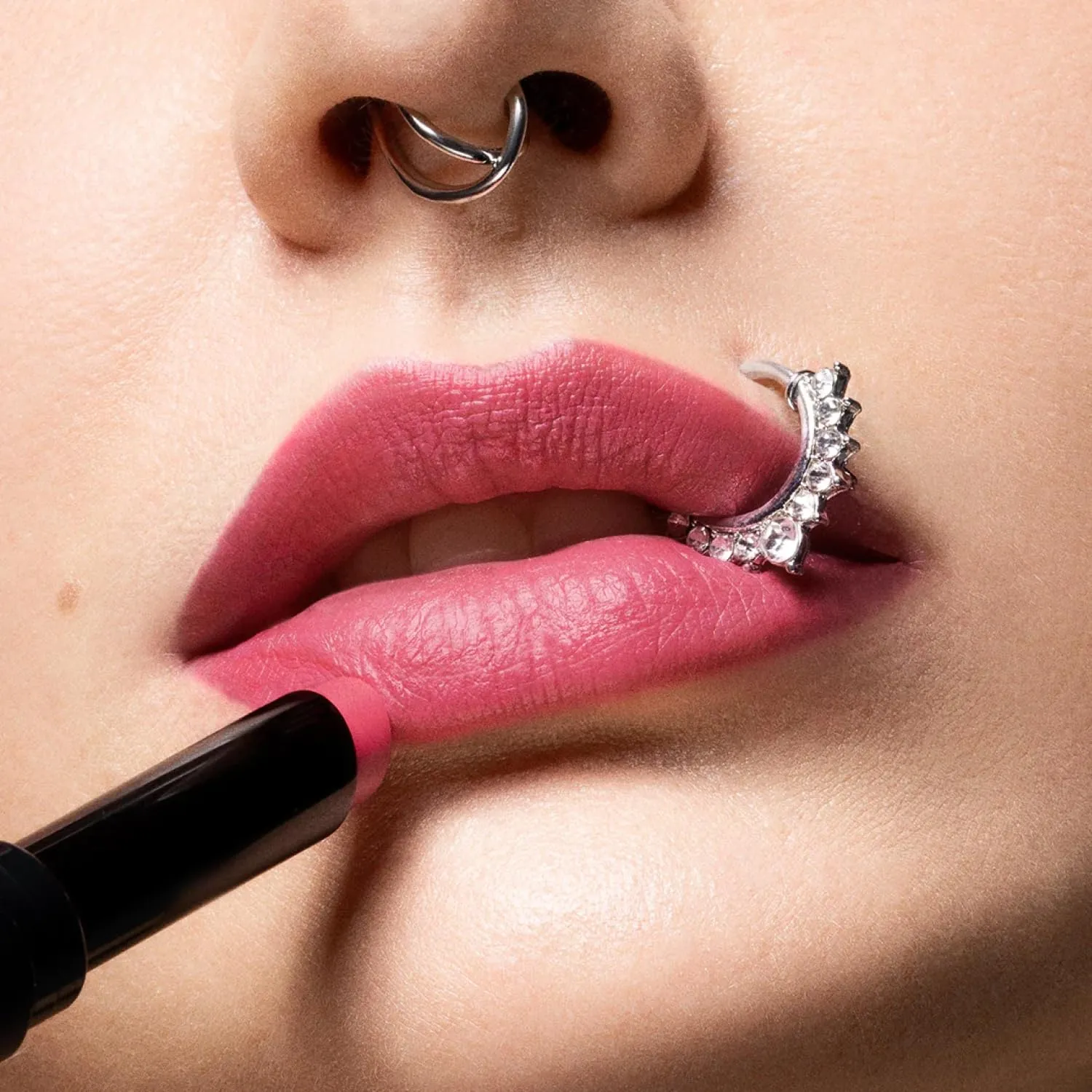 Deck of Scarlet - Wear Me Out Longwear Lipstick, Matte Finish with Moisturizing Vitamin E and Jojoba Seed Oil - Risque