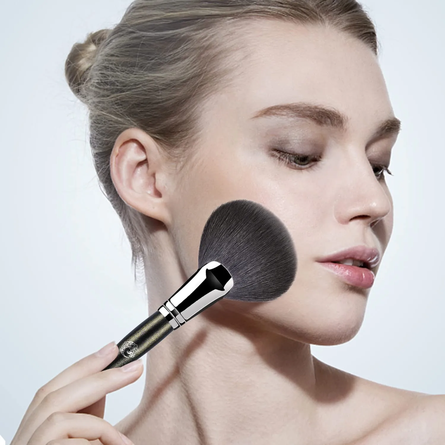 ENERGY Fan Blush Brush Large Face Makeup Brush for Setting Powder Highlighter Blusher Contours Cheekbones Cosmetics Brush Goat Hair M402