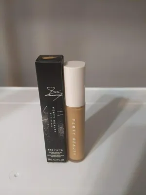Fenty Beauty by Rihanna Pro Filt’r Instant Retouch Longwear Liquid Concealer 310