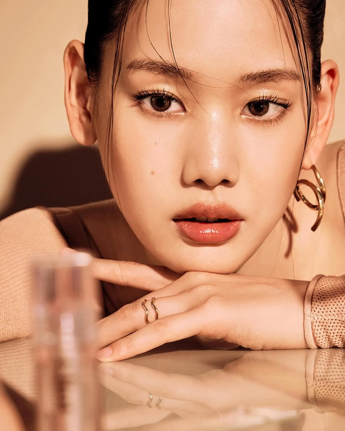 Glint Liquid Gel Highlighter (Dewy Moon, 0.1oz) - Multi-Use Face & Body Gloss for Smooth Glow, Long-Lasting Illuminator Balm for Healthy Radiance. Korean Makeup. Eyes, Cheeks