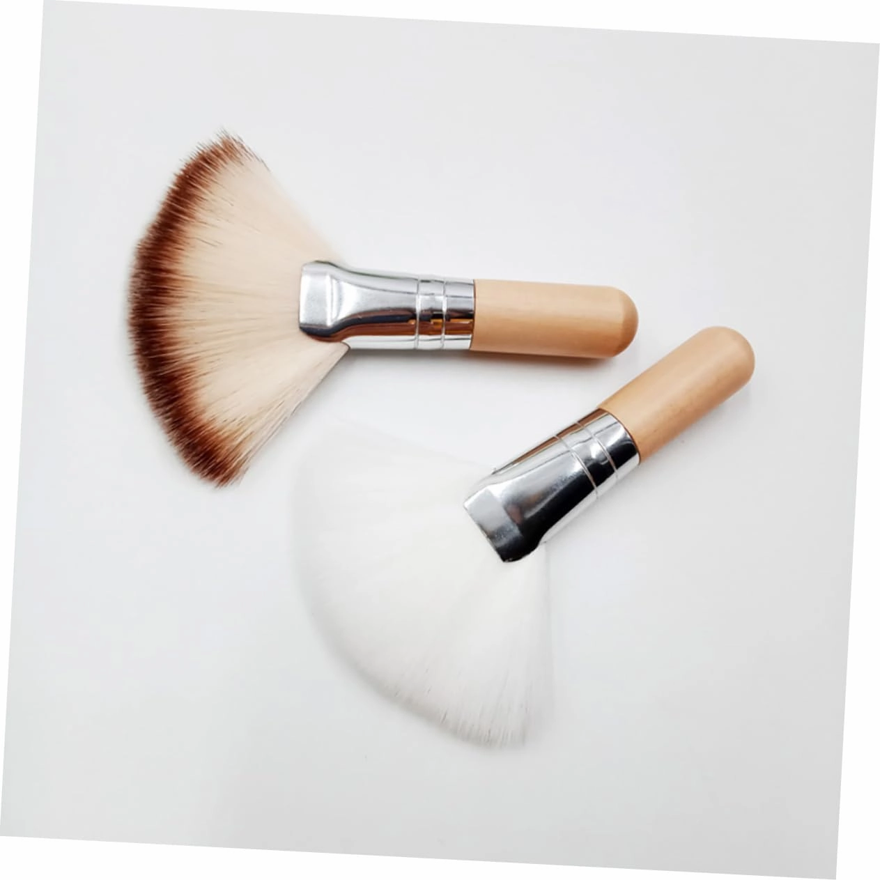Hemoton 4sets Long Handle Highlighter Makeup Brush Fluffy Soft Brush for 4pcs*4