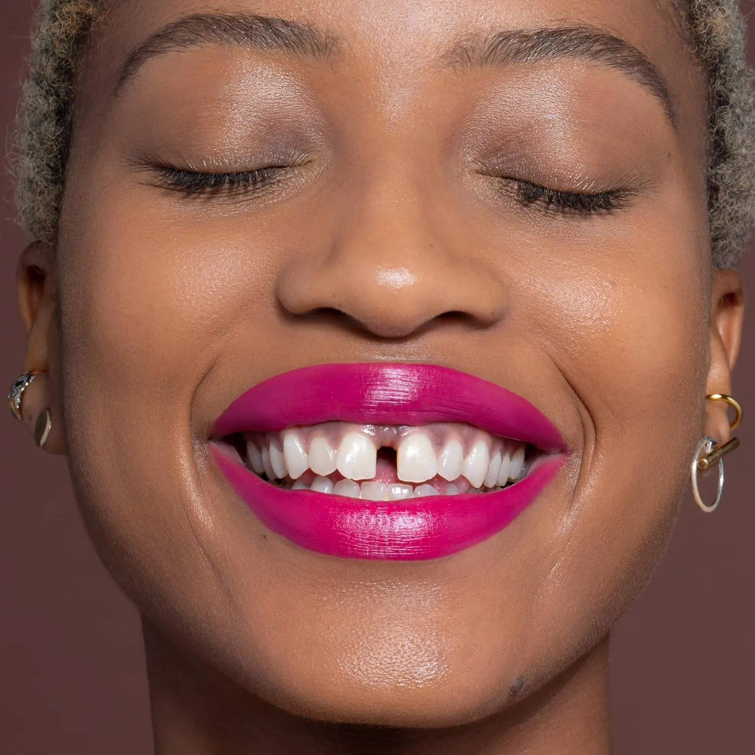 ILIA - Color Block Lipstick | Non-Toxic, Vegan, Cruelty-Free, Hydrating   Long Lasting, No Budge Color with Full Coverage (Knockout (Bold Magenta With Cool Undertones), 0.14 oz | 4 g)