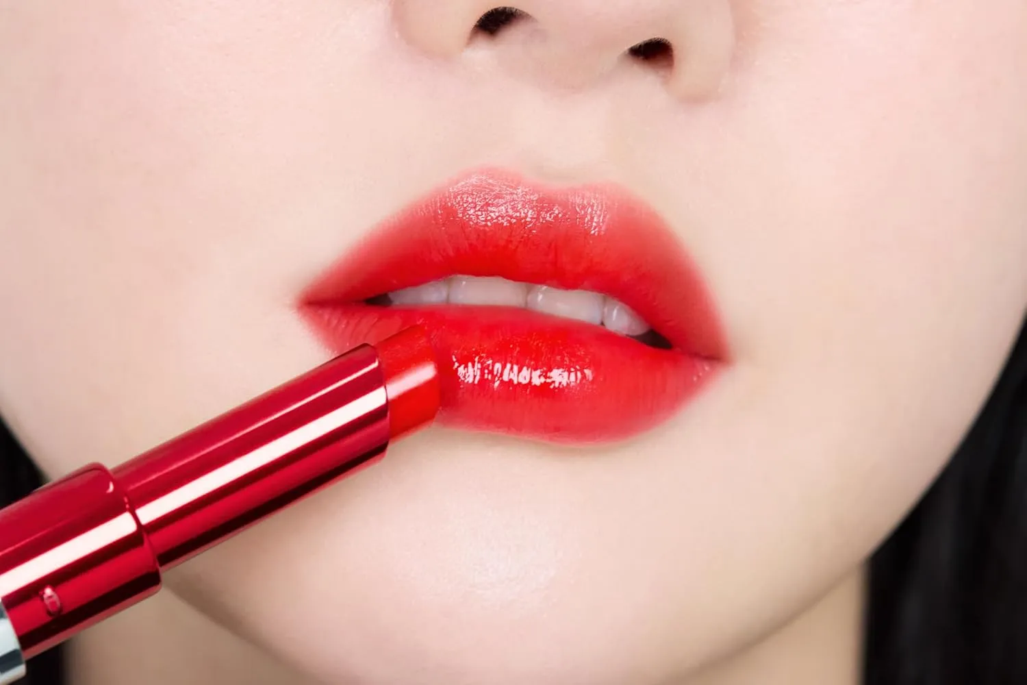 JUNG SAEM MOOL OFFICIAL New Classic Glaze Lipstick (Apple-Flirting)