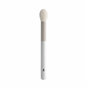 Luna Edition Contour Cheek #3 Amazon Exclusive