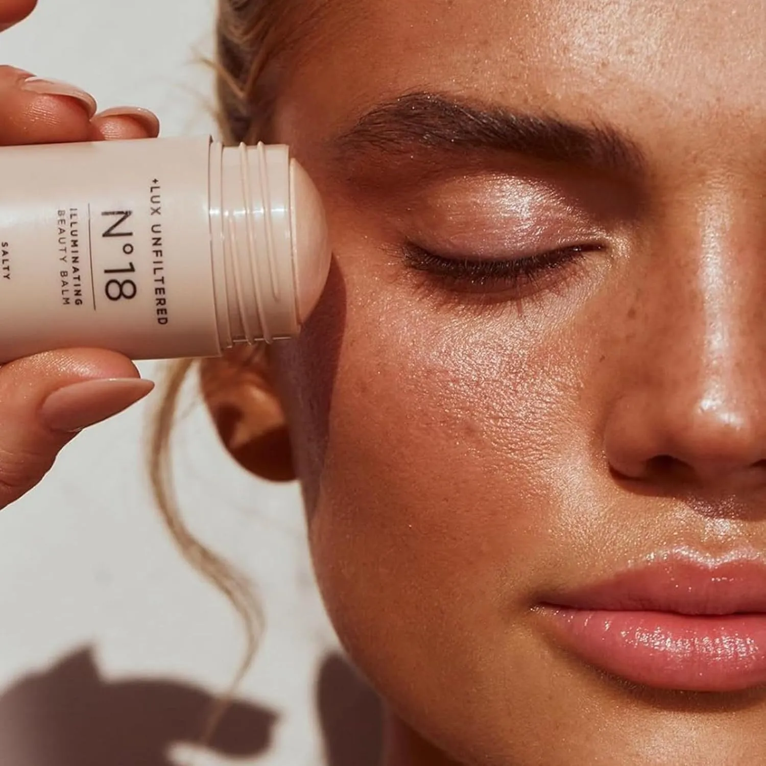   Lux Unfiltered N°18 Illuminating Beauty Balm - Highlighter Stick with Mango Butter - Buildable and Blendable Highlighter Makeup Stick - Vegan & Cruelty Free - Salty (A Sheer Opal Gloss)