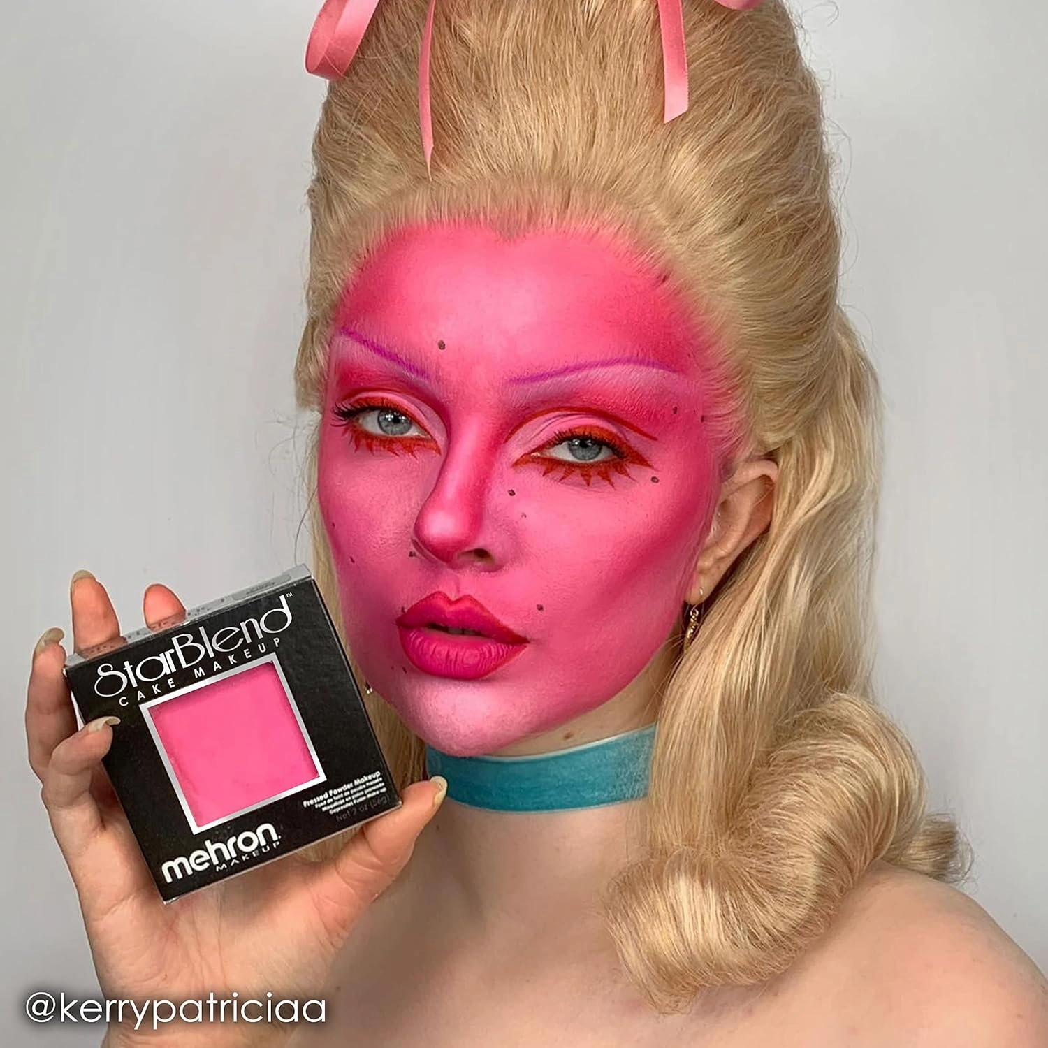 Mehron Makeup StarBlend Cake Makeup | Wet/Dry Pressed Powder Face Makeup | Powder Foundation | Pink Face Paint & Body Paint 2 oz (56g)