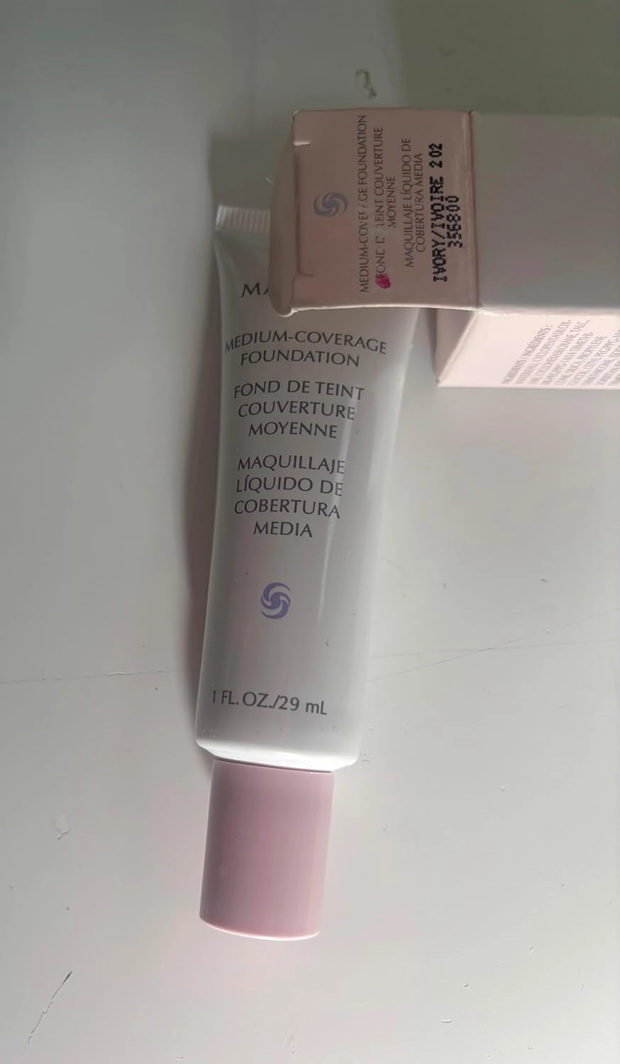 MK Ivory 202 Medium Coverage Liquid Foundation
