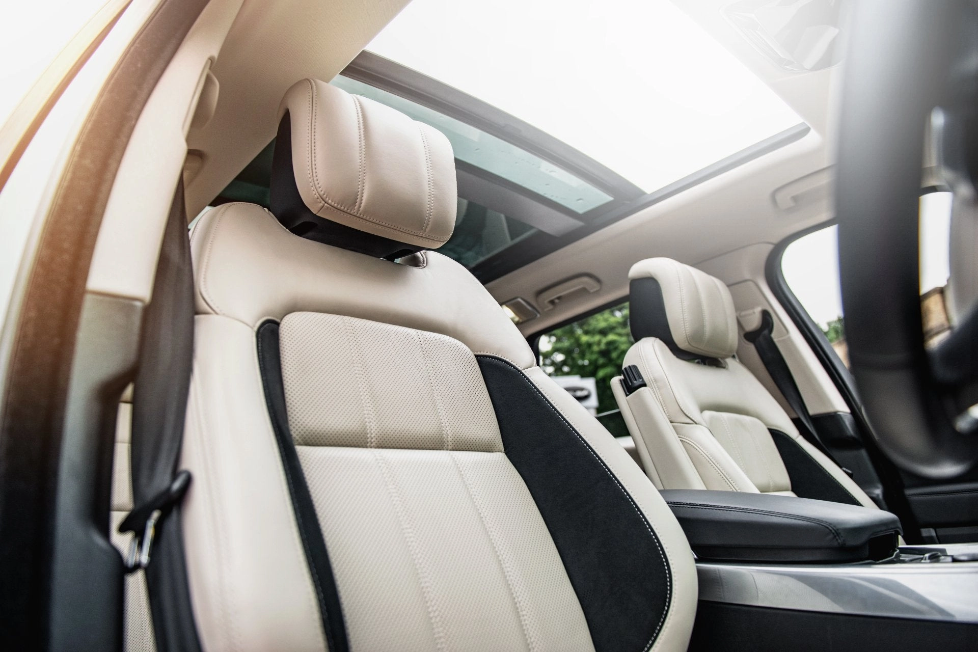 Range Rover Sport SVR Leather Interior - Cream