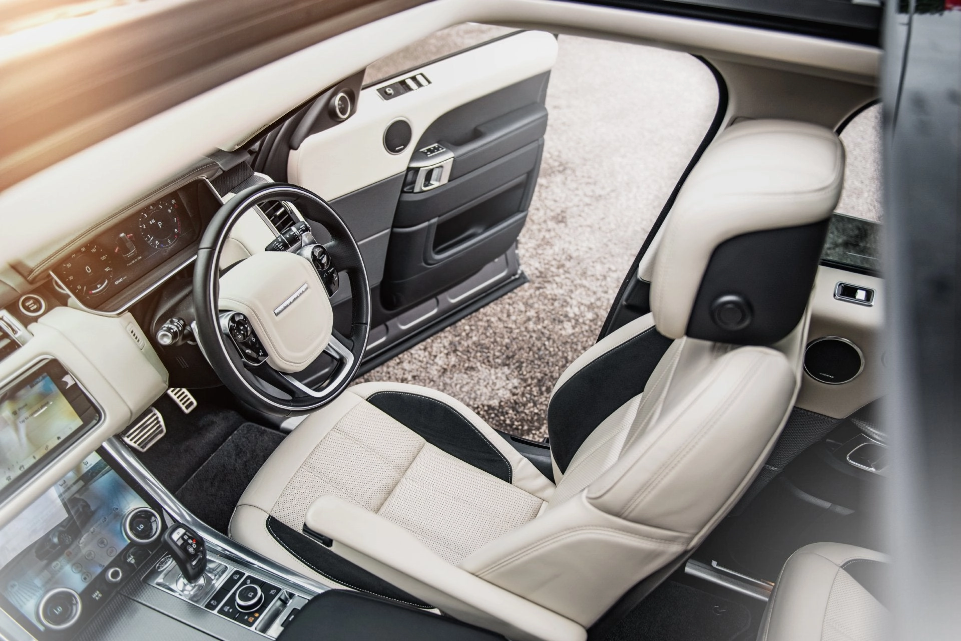 Range Rover Sport SVR Leather Interior - Cream